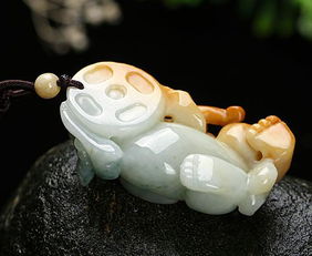 貔貅材质与命理五行关系(请高人指点一下,八字喜火的要戴什么材质的貔貅好点)