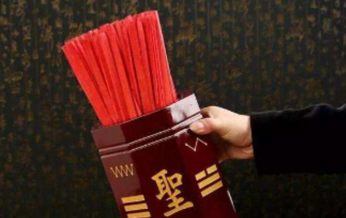 鼻子长痣的男人靠不靠谱从面相痣上看命运